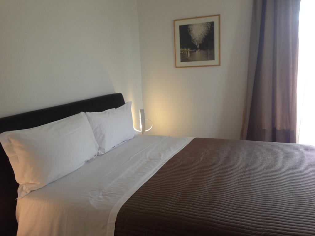 B&B Young Catania Szoba fotó