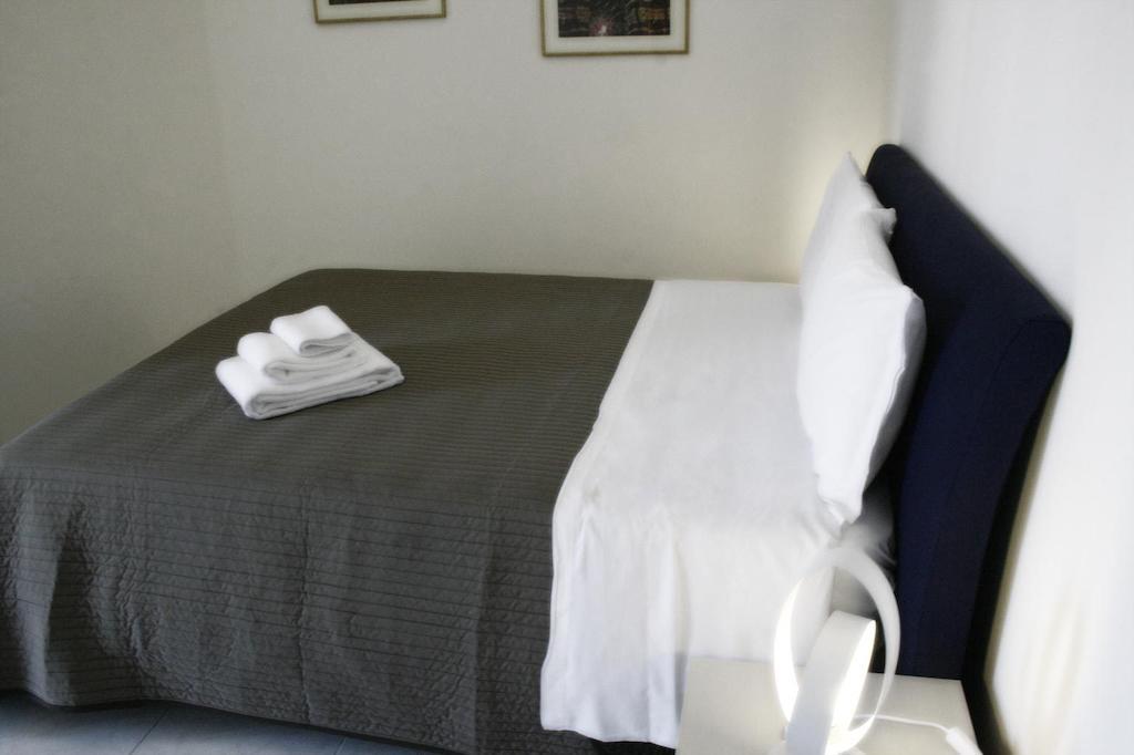 B&B Young Catania Szoba fotó