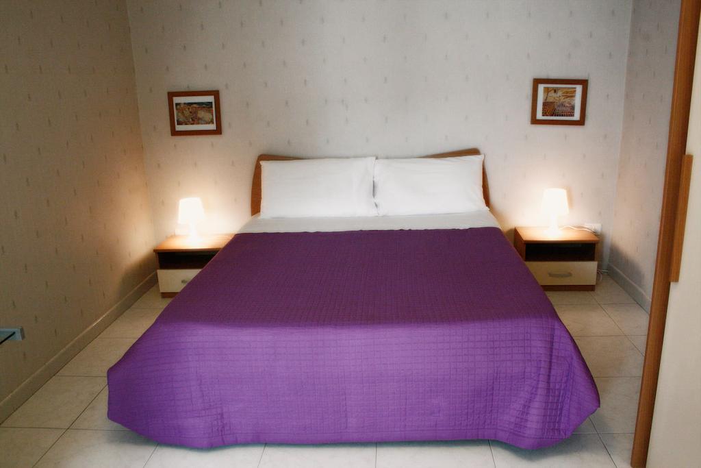 B&B Young Catania Szoba fotó